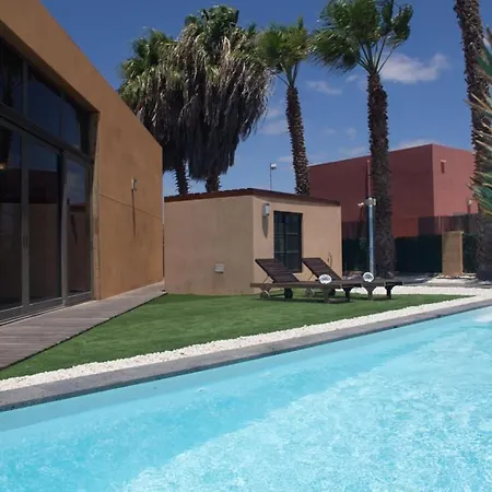 Melania Paradise - Jacuzzi, Private Pool, Gym, Minigolf, Chill Terrace, 4 Bedrooms *