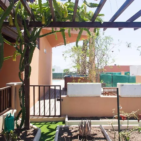 Vila Melania Paradise - Jacuzzi, Private Pool, Gym, Minigolf, Chill Terrace, 4 Bedrooms