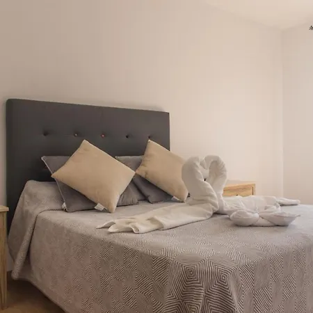 Melania Paradise - Jacuzzi, Private Pool, Gym, Minigolf, Chill Terrace, 4 Bedrooms Vila