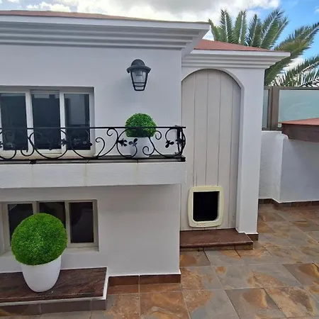 Melania Paradise - Jacuzzi, Private Pool, Gym, Minigolf, Chill Terrace, 4 Bedrooms Villa *