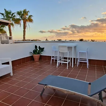 Villa Melania Paradise - Jacuzzi, Private Pool, Gym, Minigolf, Chill Terrace, 4 Bedrooms *